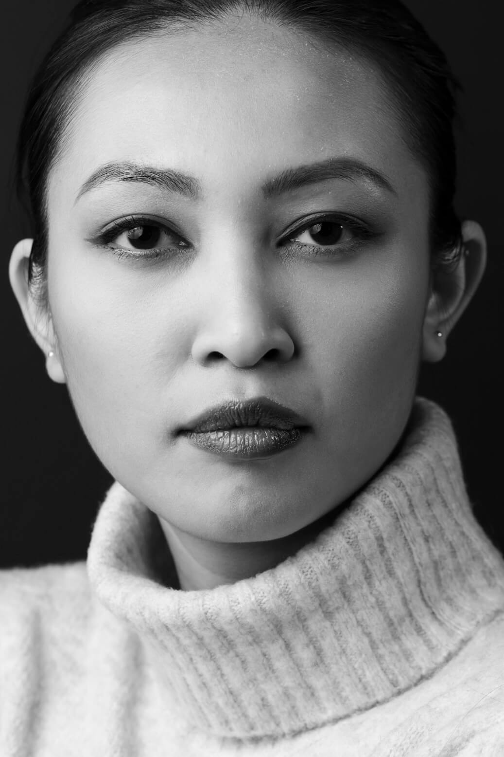 Professional studio portrait photography in Geneva — elegant black and white style